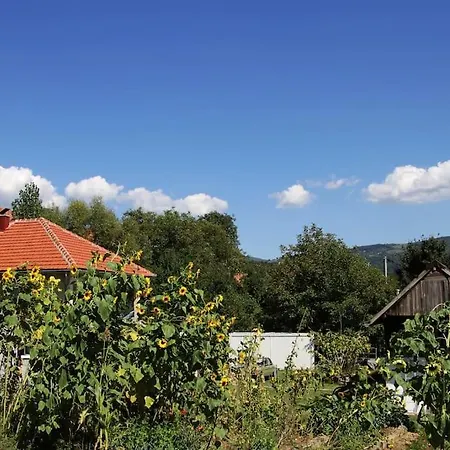 Daire Pirol: Dorf Hideaway Gornja *