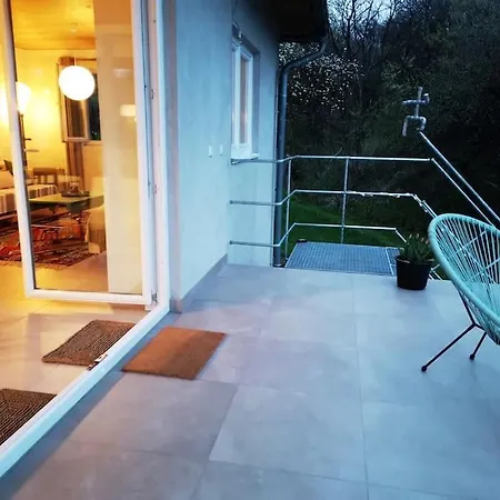 Pirol: Dorf Hideaway Gornja Lägenhet Breza