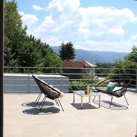 Pirol: Dorf Hideaway Gornja Lejlighed