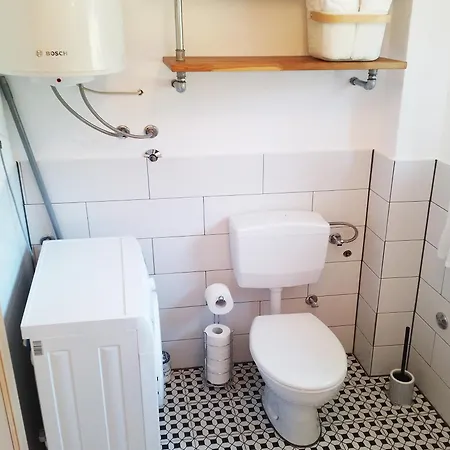 Pirol: Dorf Hideaway Gornja Breza